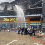 Devastador incendio consume el C.C. El Cedro en Porlamar
