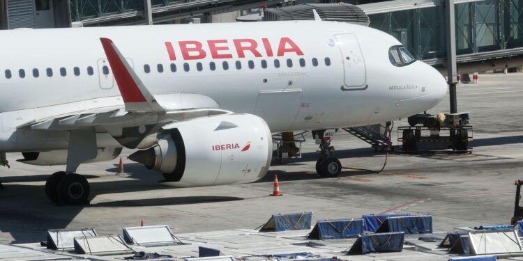 La española Iberia retomará el 9 de julio vuelos regulares con Venezuela tras terremotos