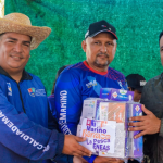 Alcaldía de Mariño fortalece al sector pesquero con entrega de insumos y beneficios sociales