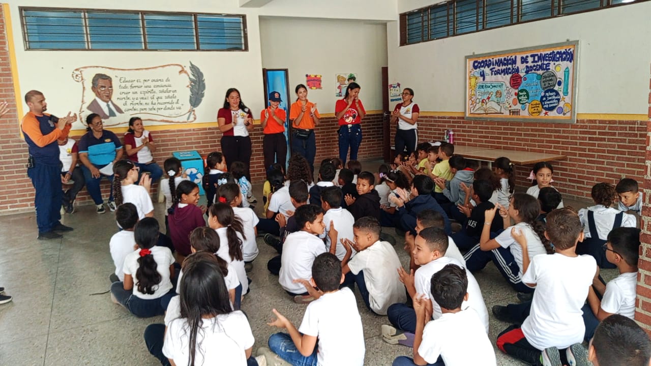 Protección Civil Maneiro dictó charlas preventivas en escuelas del municipio