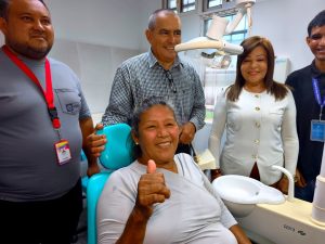 Gobernadora Marisel Velásquez afianza su compromiso social con la Misión Sonrisa en Nueva Esparta