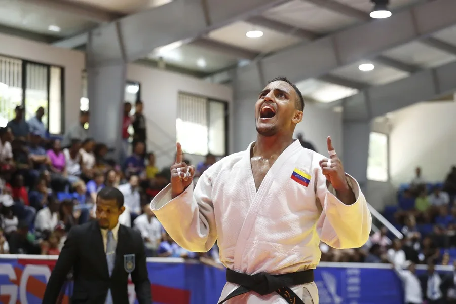 Entrenar sin parar a pesar del terremoto, el sueño olímpico del judoca venezolano Patete