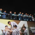 Algunos jugadores de la selección argentina regresan a su país tras la final ante España