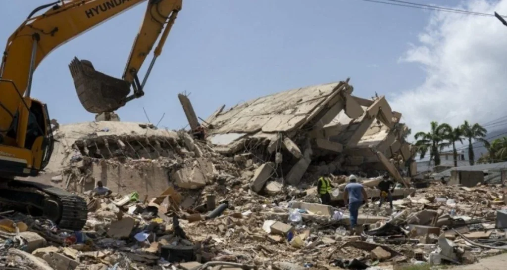 Subió a 4.930 la cifra oficial de fallecidos por los terremotos en Venezuela