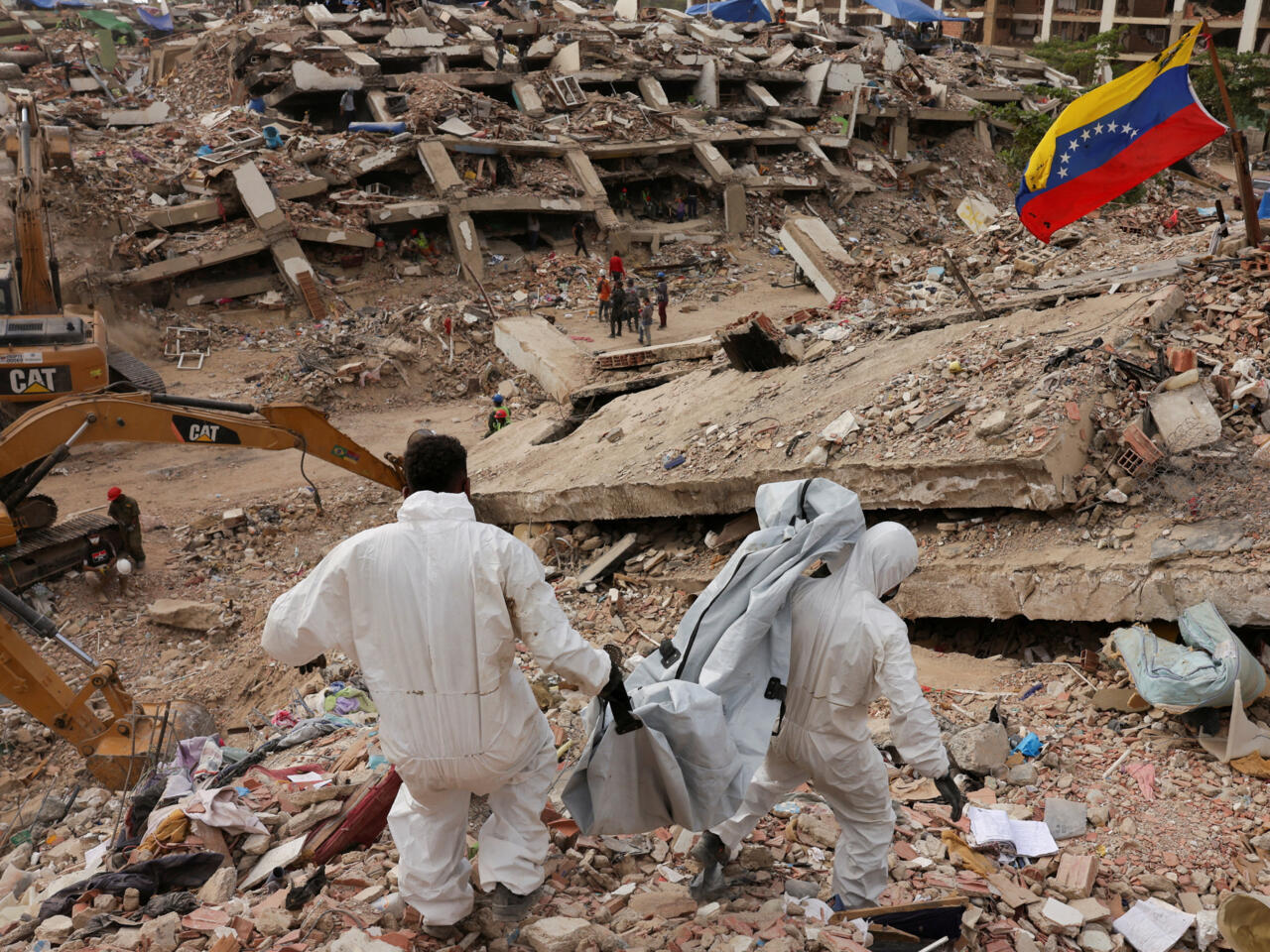Sube a 6.125 la cifra de muertos por los terremotos en Venezuela