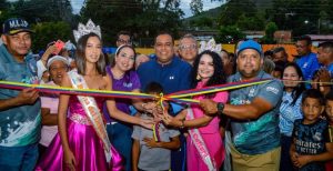 Gestión del Alcalde Eneas González transforma Achípano con asfaltado y modernización de espacios deportivos